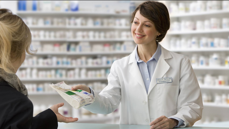 Pharmacist vs. Doctor: Understanding Their Roles in Your Health